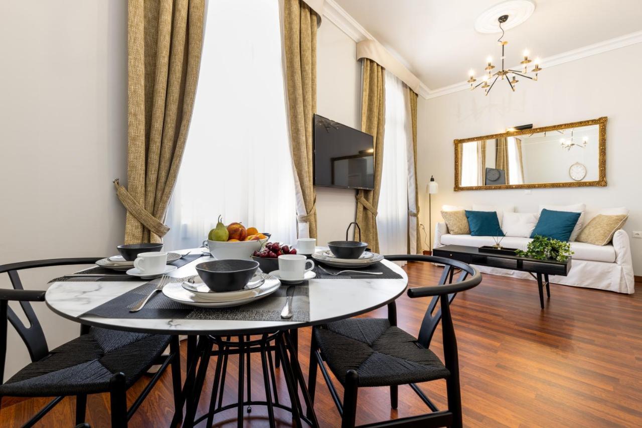 Asty Luxury Apartments Atenas Exterior foto